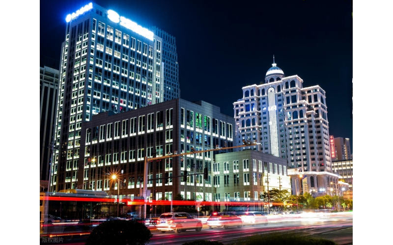 樓體為紙，光影為墨 —— 山東原實科技點亮齊魯建筑夜間新風(fēng)采