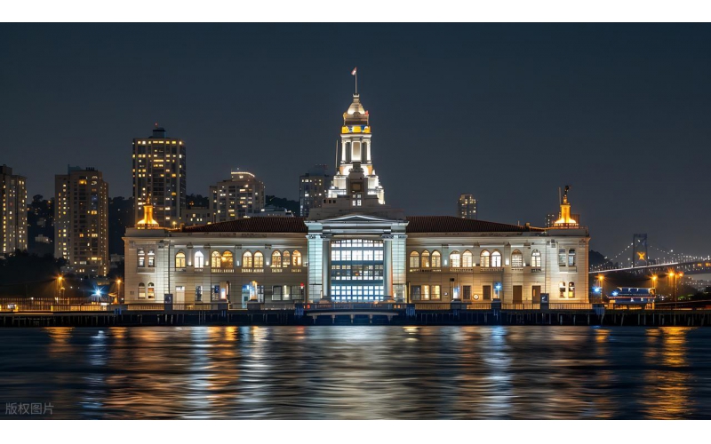 光影筑魂：樓體亮化工程的城市煥新密碼與原實科技實踐